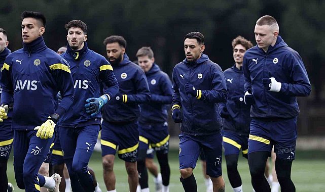Fenerbahçe kampa girdi