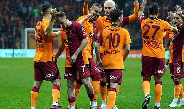 Galatasaray 5 hafta İstanbul'dan çıkmayacak