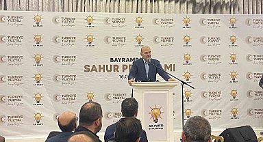 İçişleri Bakanı Süleyman Soylu, Bayrampaşa'da düzenlenen sahur programına katıldı
