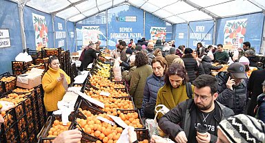 Kadıköy, depremzede çiftçilerle dayanışmaya devam ediyor