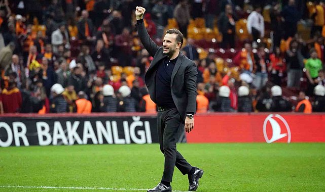 Okan Buruk'un 3. derbisi