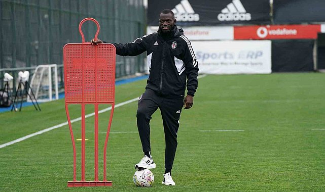 Omar Colley: "Hedefimiz sezon sonunda ligi Avrupa'ya katılabilecek pozisyonda bitirebilmek"
