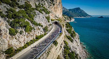 Pedallar, Kemer'de bu sefer depremzedeler için döndü