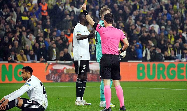 Spor Toto Süper Lig: Fenerbahçe: 2 - Beşiktaş: 4
