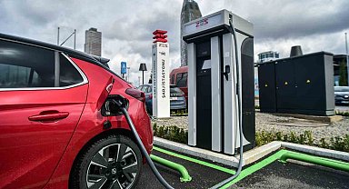 Türkiye'de elektrikli otomobile geçiş hızlandı, satışlar her ay artıyor