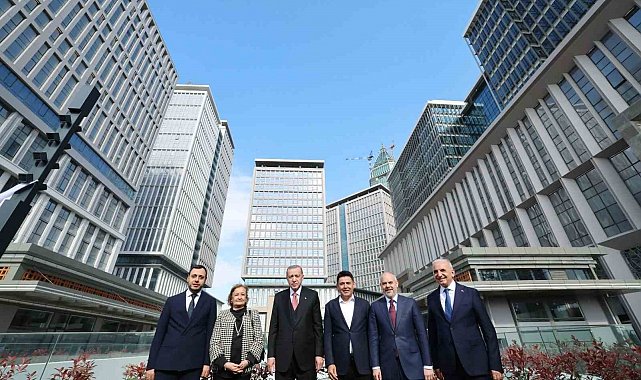Ümraniye'nin parlayan yıldızı İstanbul Finans Merkezi açıldı