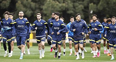 Fenerbahçe, tesislerde kampa girdi