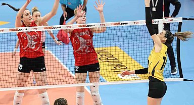 Sultanlar Ligi: Vakıfbank: 3 - THY: 1