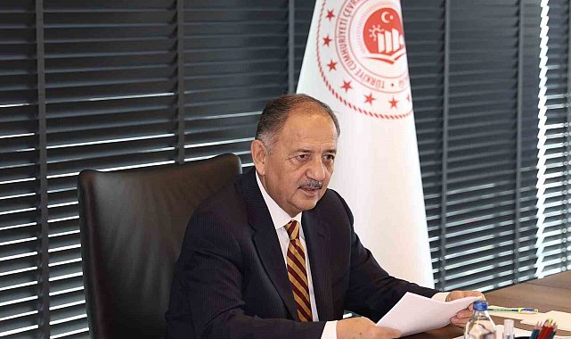 Bakan Özhaseki: "Gece gündüz demeden uğraşacağız, inşallah yaralarımızı saracağız"
