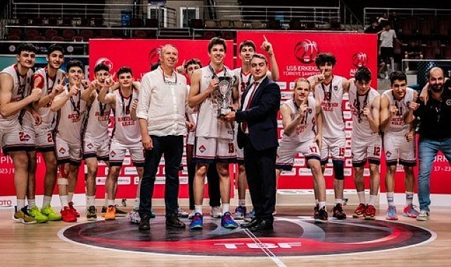Basketbolda U16 Türkiye şampiyonu, İstanbul Bahçeşehir Koleji oldu