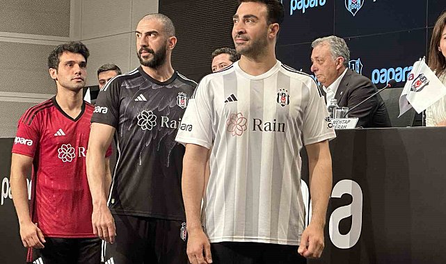 Beşiktaş'ın yeni sezon formaları tanıtıldı