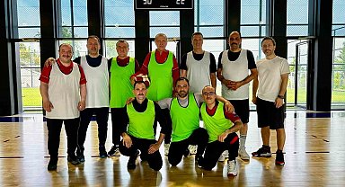 Cumhurbaşkanı Erdoğan, ekibiyle basketbol maçı yaptı