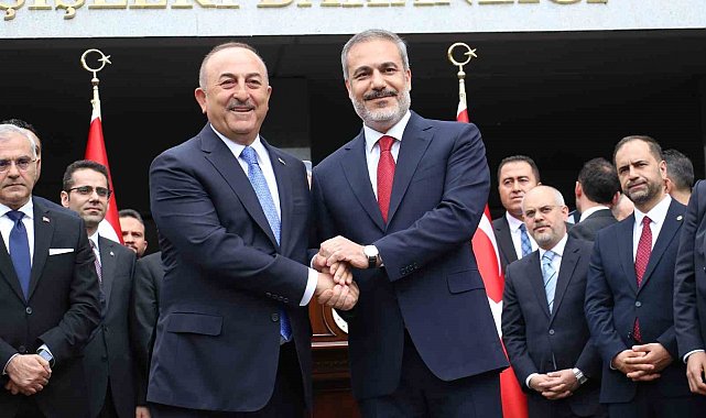 Dışişleri Bakanlığında devir teslim