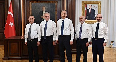 İçişleri Bakanı Yerlikaya, yeni yardımcılarını tebrik etti