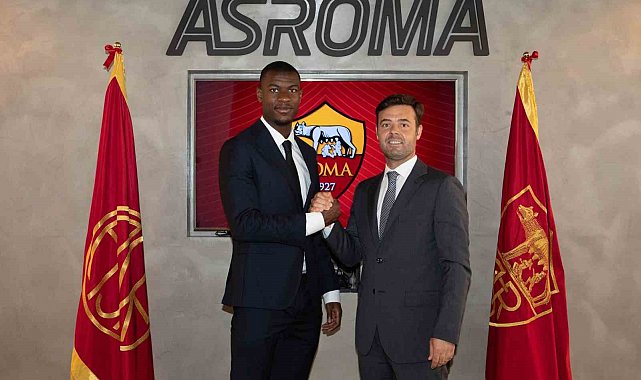 Roma, Evan N'Dicka'yı kadrosuna kattı