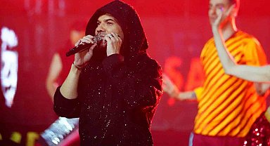 Şampiyon Galatasaray kupasını aldı
