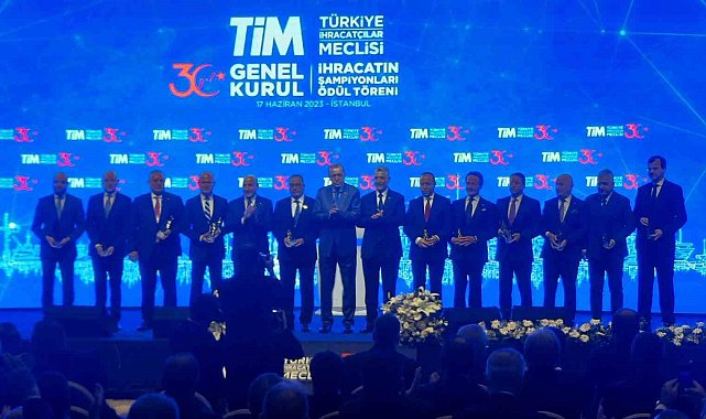 Ticaret Bakanı Bolat: "2023 yılı için 385 milyar dolarlık bir ihracat hedefi belirledik"