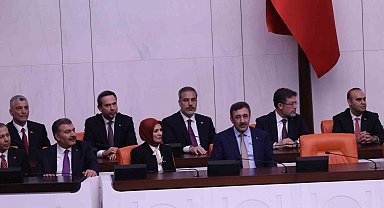 Yeni kabine üyeleri TBMM Genel Kurulunda yemin etti