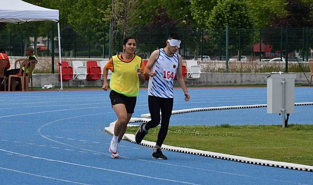 Yenimahalle Konya'da madalyaları topladı