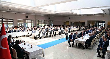 Bakan Yumaklı, bakanlık personeliyle bayramlaştı