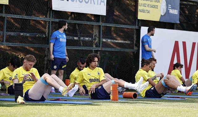 Fenerbahçe, yeni sezon hazırlıklarını sürdürdü